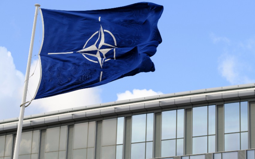 c32b499f-e2ca-3557-8849-2058f84c617b_850