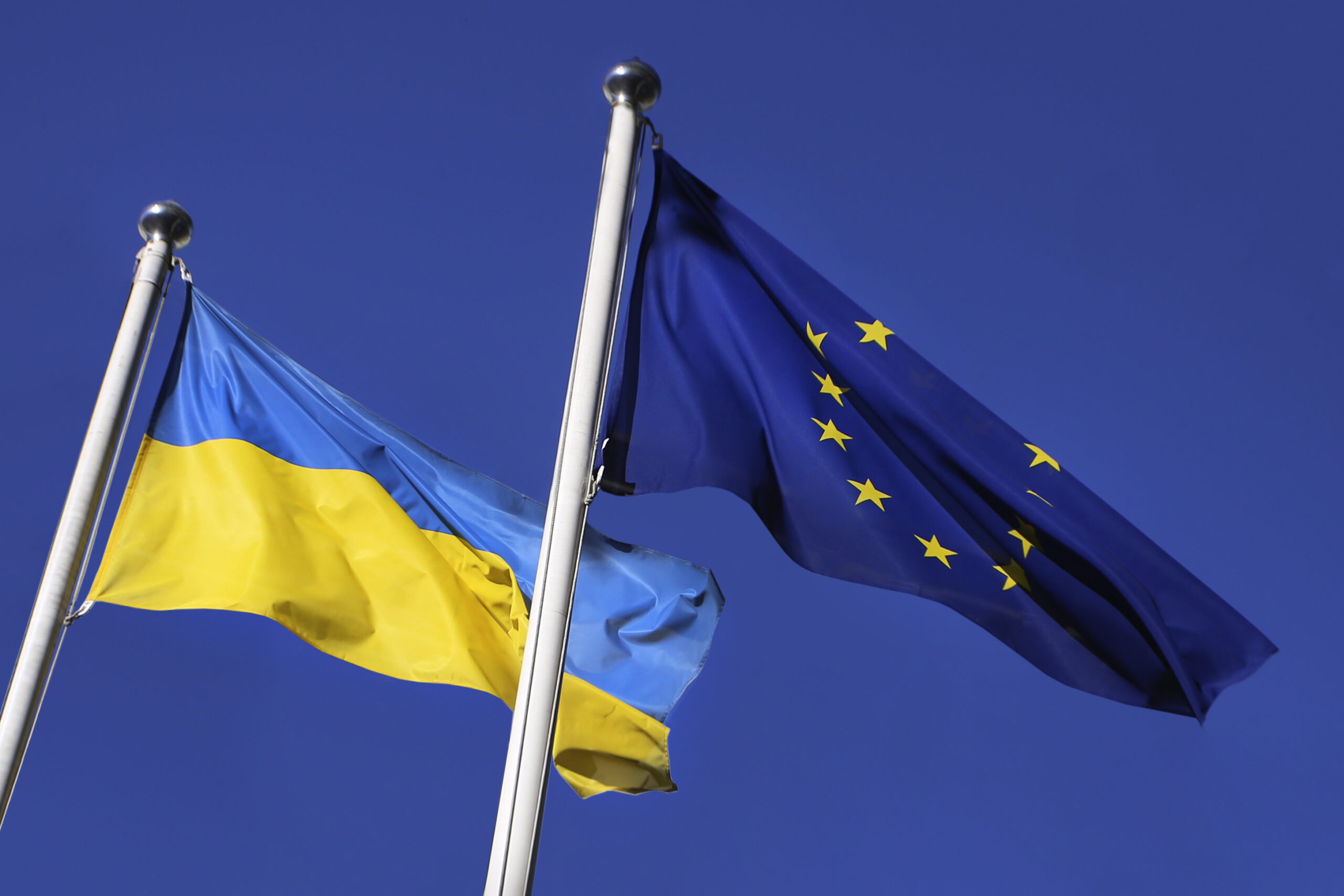 Венгерский евродепутат обвинила ЕС в политизации приема Украины