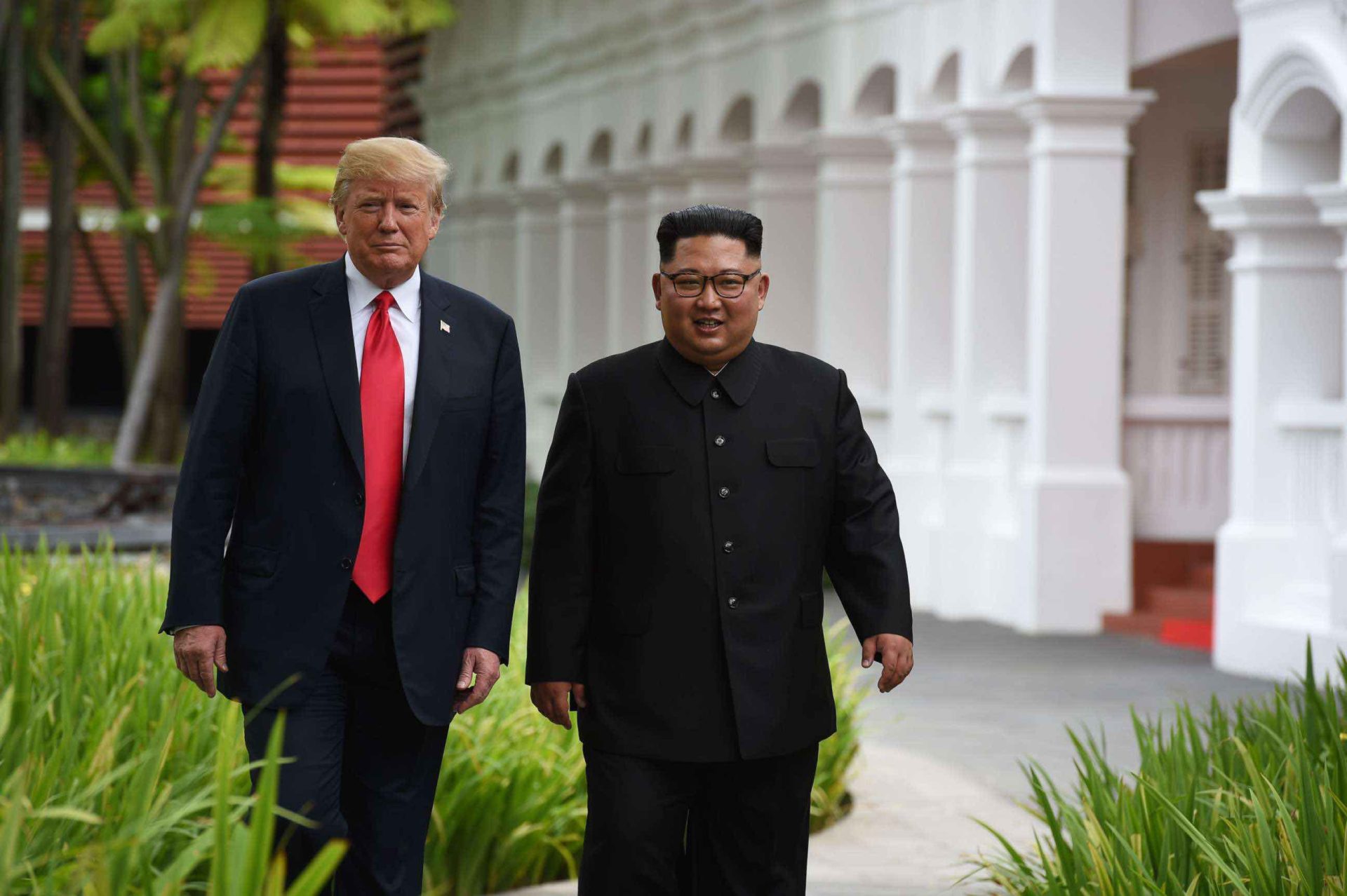 trump-kim-summit-singapore-15-gty-jc-180611_hpMain-compressed