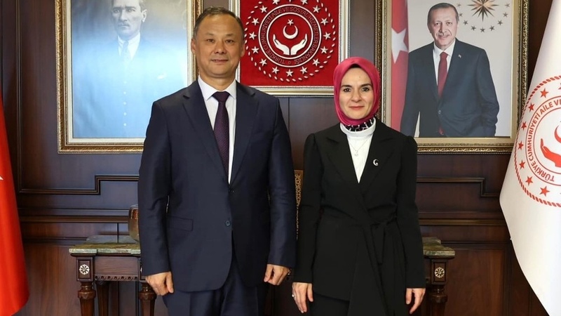 Ambassador of Kyrgyzstan, Turkish Minister of Family and Social Services discuss cooperation