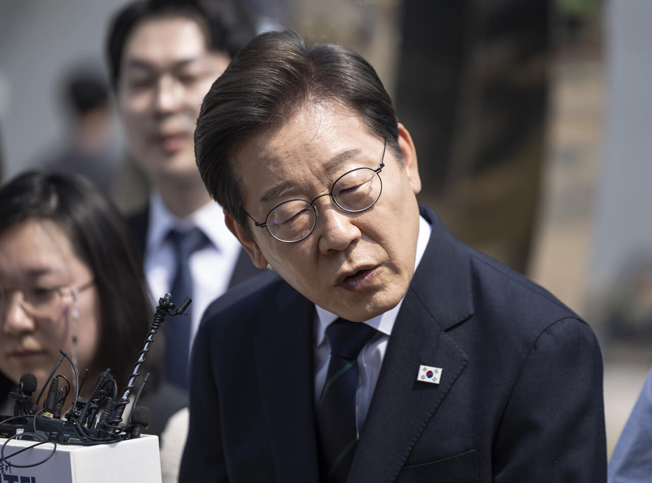 Lee Jae-myung, yeni bakanlığın kurulmasıyla birlikte yenilenebilir enerjiye geçiş sözü verdi