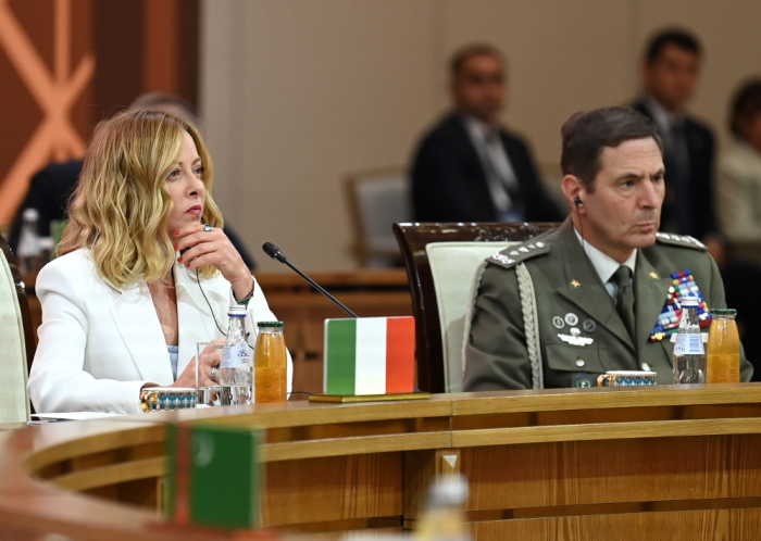 Roma Orta Asya ile köprüler kuruyor