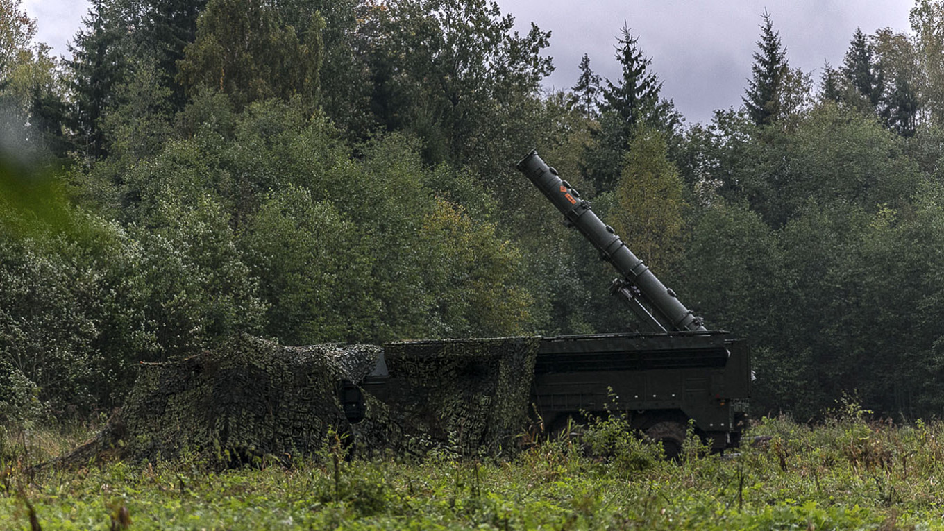 Zapad-11_exercise_Leningrad_oblast_09